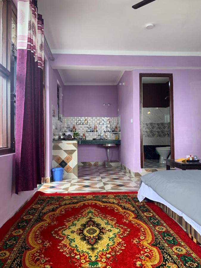 Meemo'S Home Dharamshala Bagian luar foto